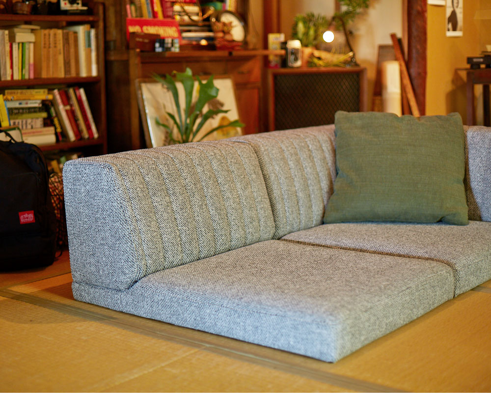 こたつや和室、畳にも合わせやすいローソファー「PICASSO SOFA」の商品